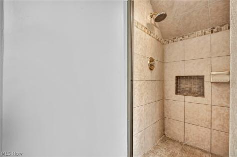 175 E Walnut Avenue Painesville OH 44077
