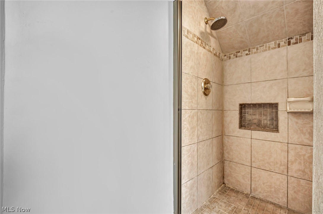 175 E Walnut Avenue Painesville OH 44077