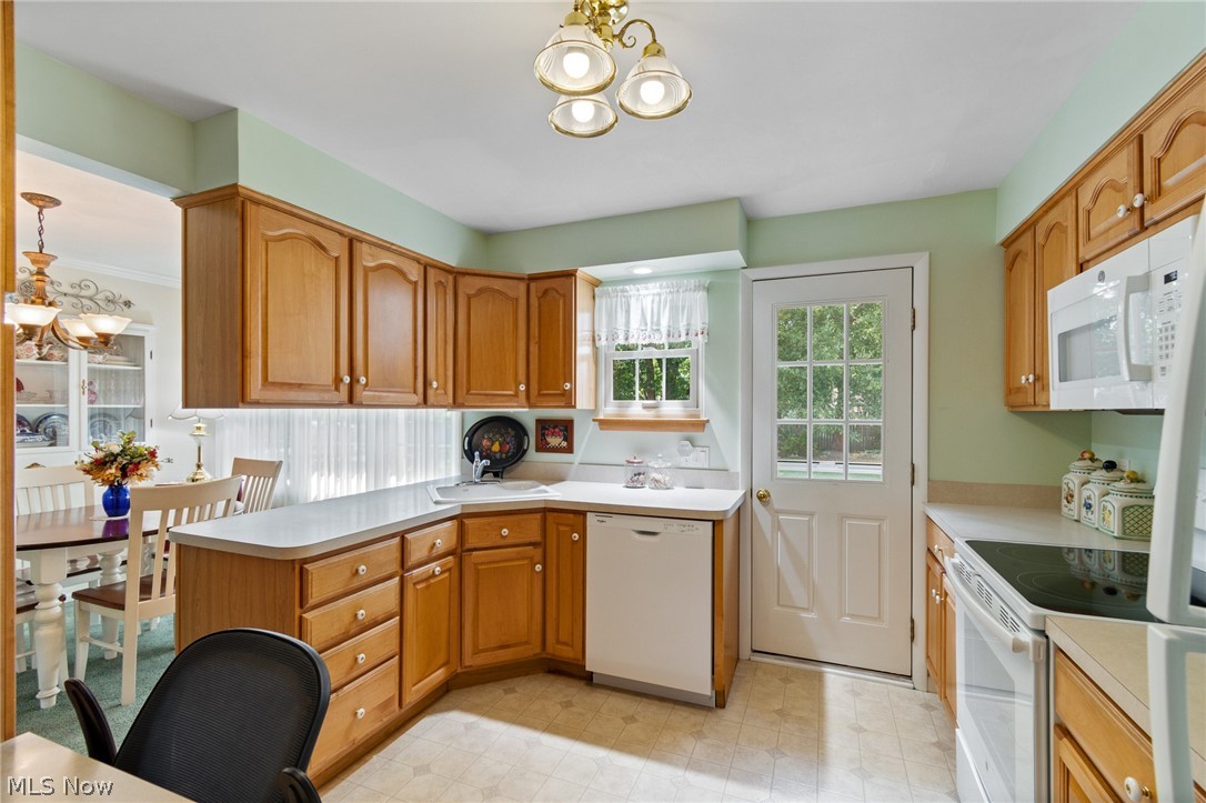 828 Eastview Avenue Wadsworth OH 44281