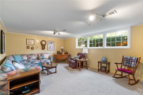 828 Eastview Avenue Wadsworth OH 44281