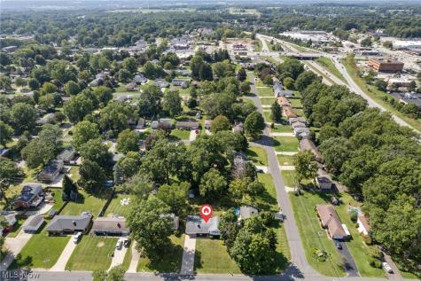 828 Eastview Avenue Wadsworth OH 44281