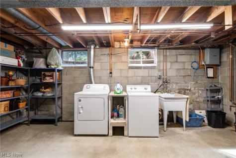 828 Eastview Avenue Wadsworth OH 44281