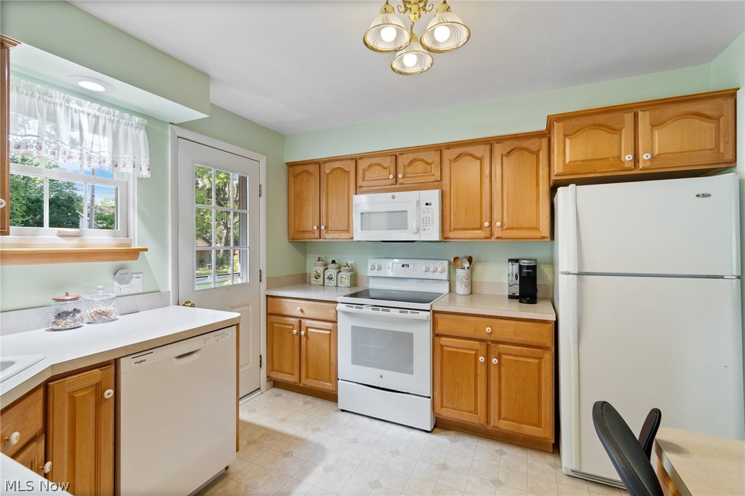 828 Eastview Avenue Wadsworth OH 44281