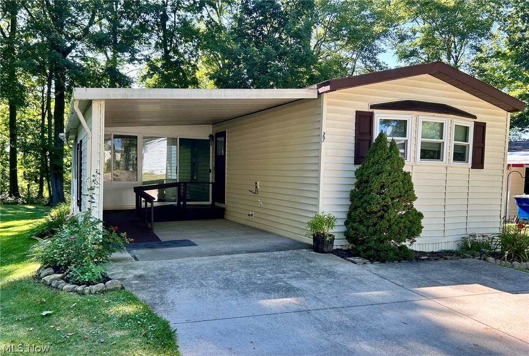 1229 Columbiana Lisbon Road Columbiana OH 44408