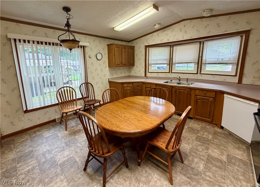 1229 Columbiana Lisbon Road Columbiana OH 44408