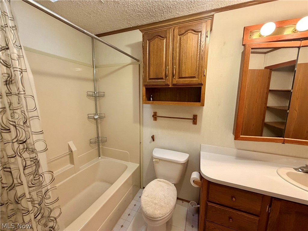 1229 Columbiana Lisbon Road Columbiana OH 44408