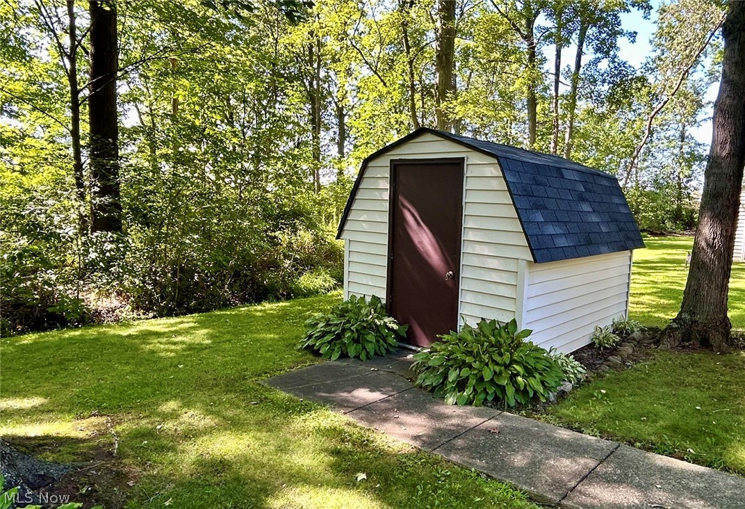 1229 Columbiana Lisbon Road Columbiana OH 44408
