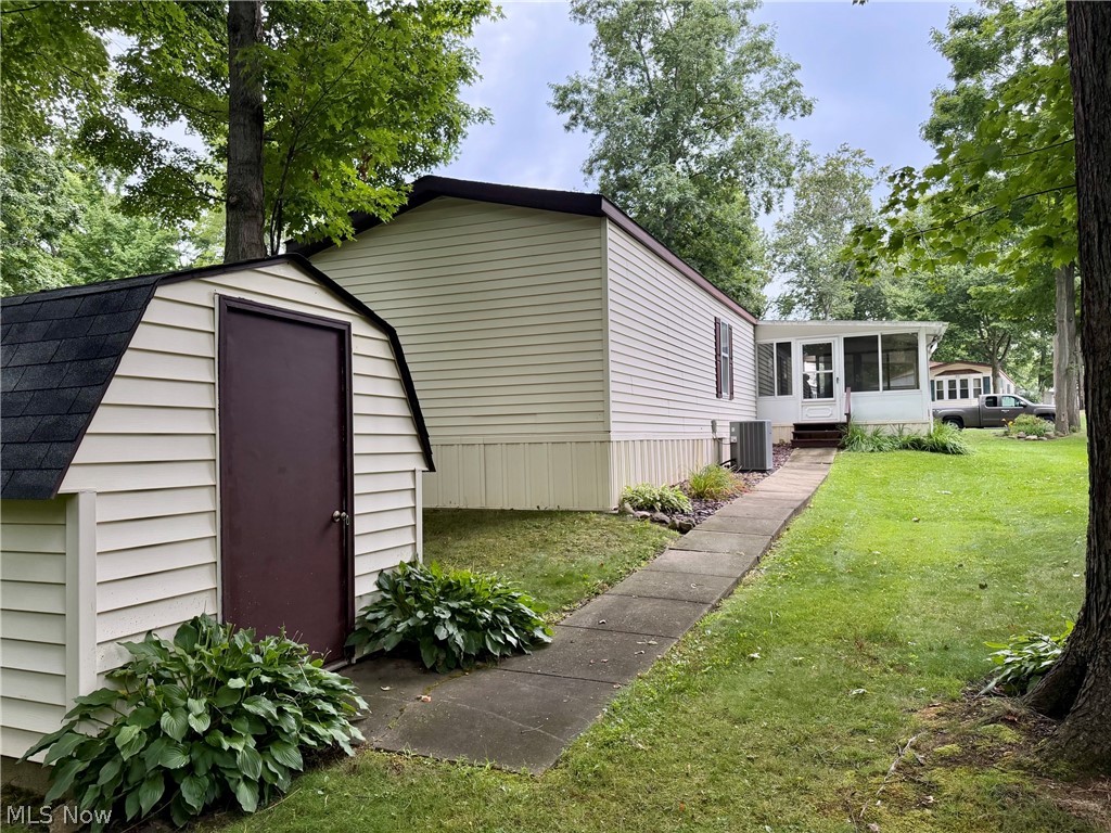 1229 Columbiana Lisbon Road Columbiana OH 44408