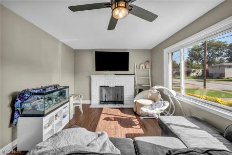 1207 Clinton Avenue SE North Canton OH 44720