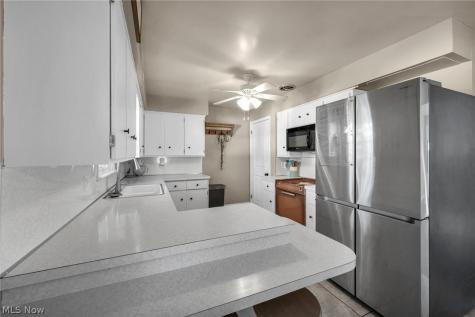 1207 Clinton Avenue SE North Canton OH 44720