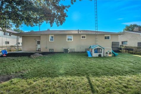 1207 Clinton Avenue SE North Canton OH 44720