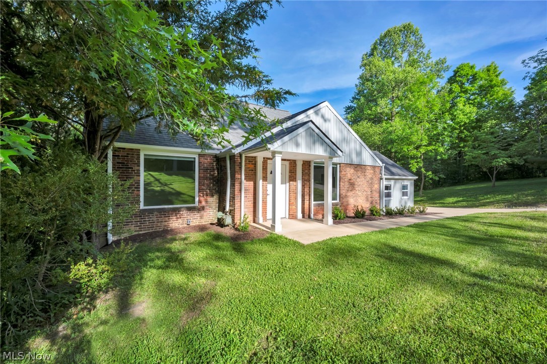3975 Ellendale Road Moreland Hills OH 44022