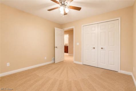 38158 Strumbly Place Willoughby OH 44094