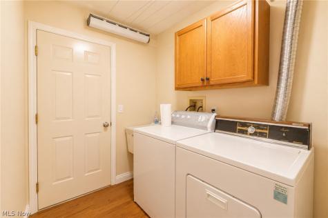 38158 Strumbly Place Willoughby OH 44094