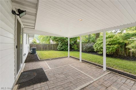 38158 Strumbly Place Willoughby OH 44094