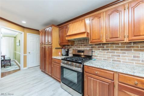 2012 21st Street Cuyahoga Falls OH 44223