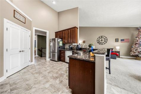 7347 Warblers Lane North Ridgeville OH 44039