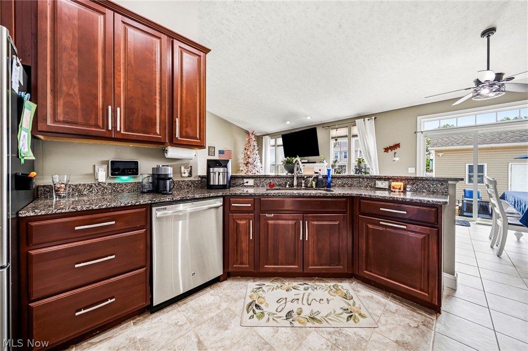 7347 Warblers Lane North Ridgeville OH 44039