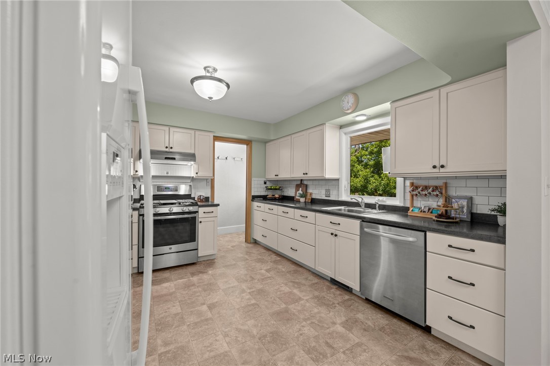 10890 Tiffany Lane Parma Heights OH 44130