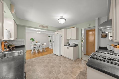 10890 Tiffany Lane Parma Heights OH 44130