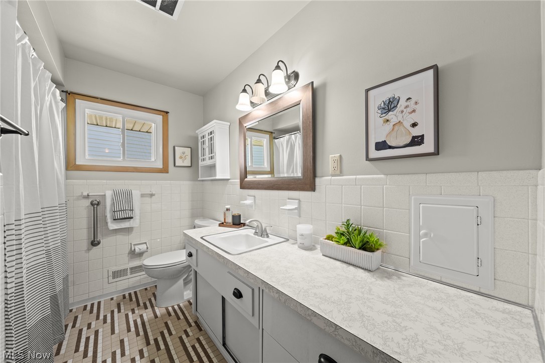 10890 Tiffany Lane Parma Heights OH 44130