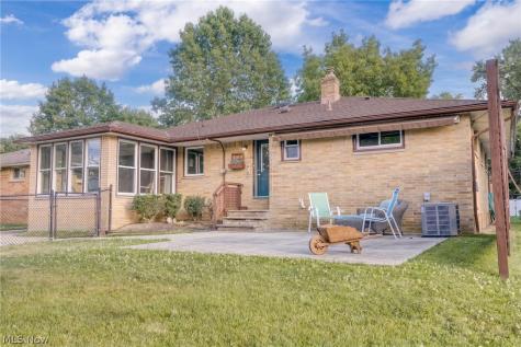 10890 Tiffany Lane Parma Heights OH 44130