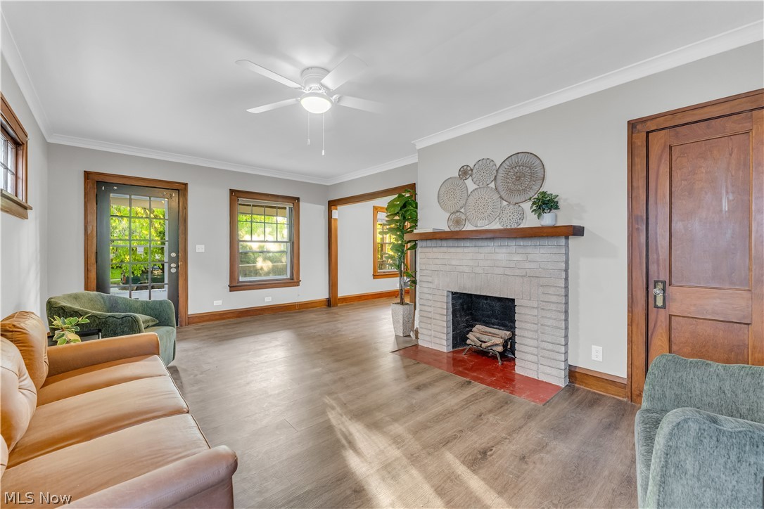 2141 Mckinley Avenue Lakewood OH 44107