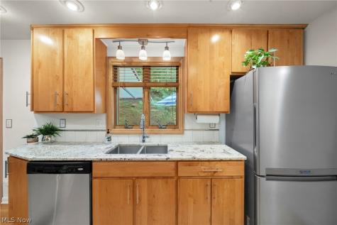 2675 W Ridgewood Drive Parma OH 44134