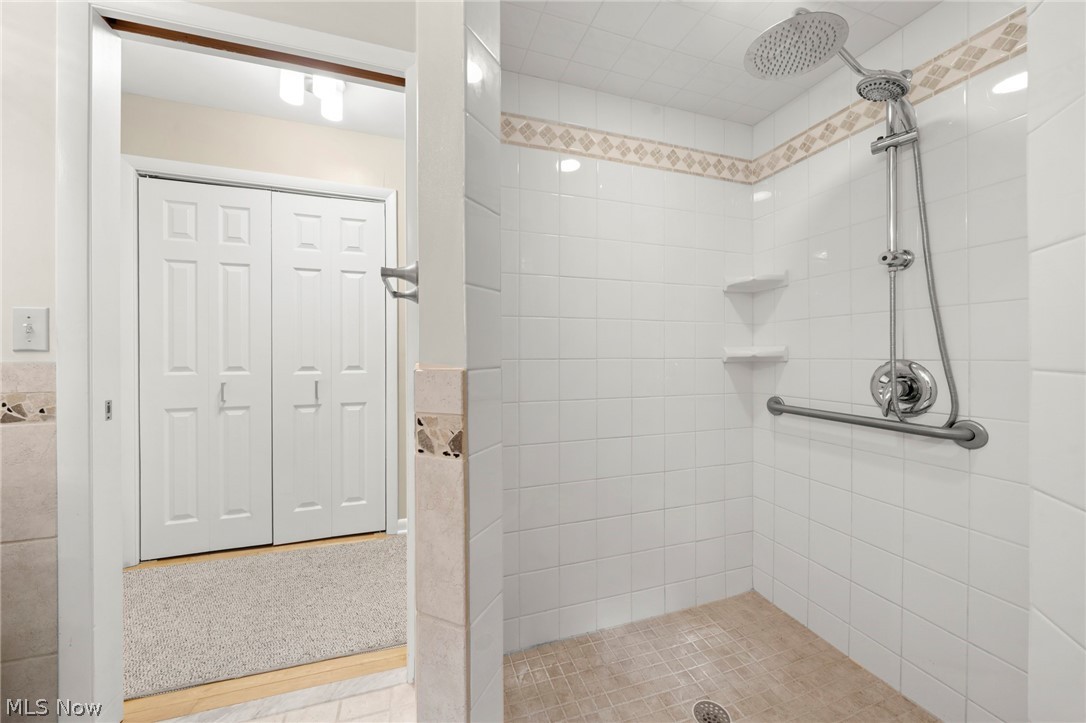 2675 W Ridgewood Drive Parma OH 44134
