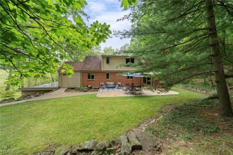 2675 W Ridgewood Drive Parma OH 44134