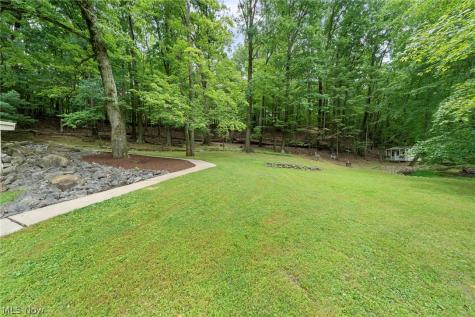 2675 W Ridgewood Drive Parma OH 44134