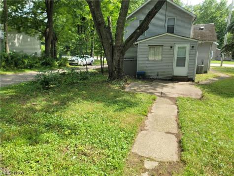 129 W Oak Street Kent OH 44240