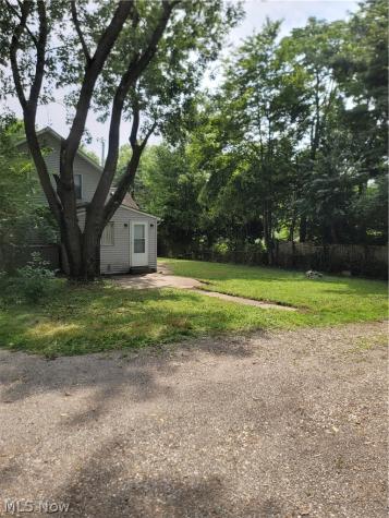 129 W Oak Street Kent OH 44240