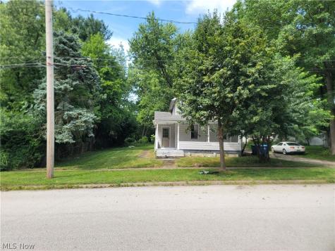 129 W Oak Street Kent OH 44240