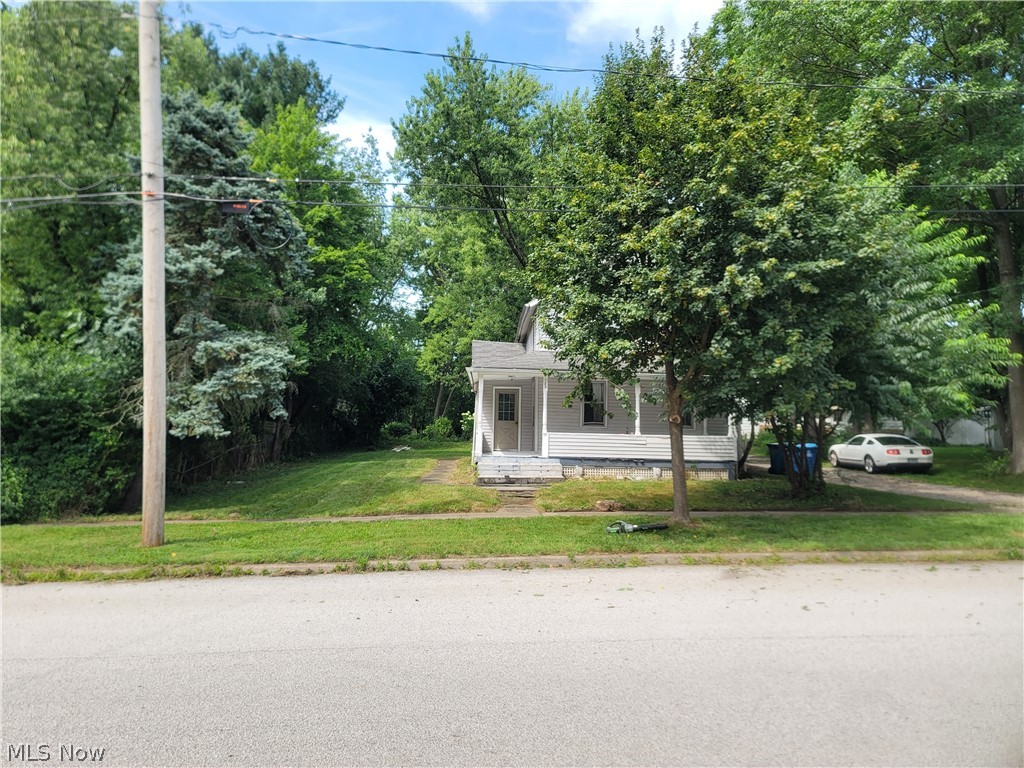 129 W Oak Street Kent OH 44240