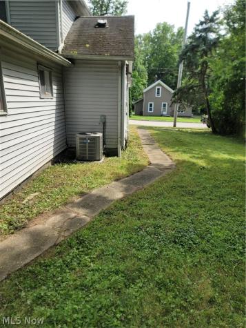 129 W Oak Street Kent OH 44240