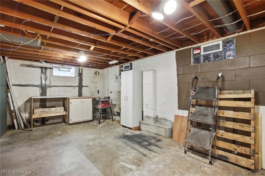 2456 Monterey Street Wooster OH 44691