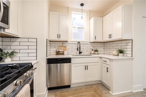 3379 Tullamore Road Cleveland Heights OH 44118