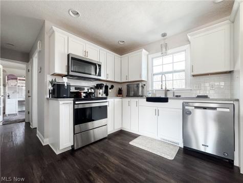 2857 Maco Drive Norton OH 44203