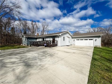 2857 Maco Drive Norton OH 44203