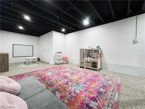 2857 Maco Drive Norton OH 44203