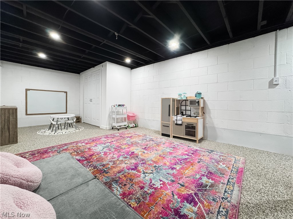 2857 Maco Drive Norton OH 44203