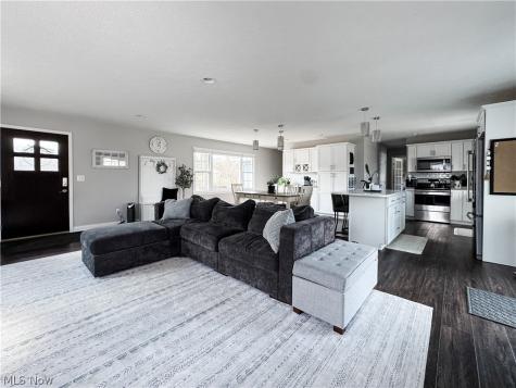 2857 Maco Drive Norton OH 44203