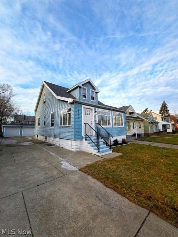 5550 Grasmere Avenue Maple Heights OH 44137