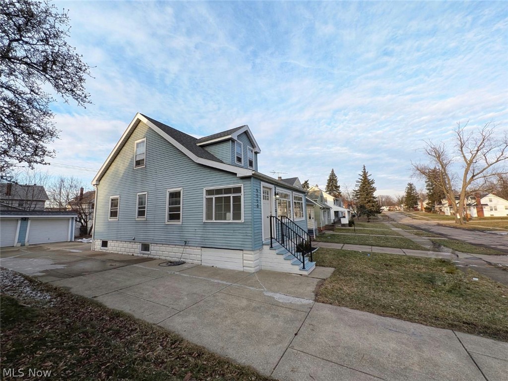 5550 Grasmere Avenue Maple Heights OH 44137