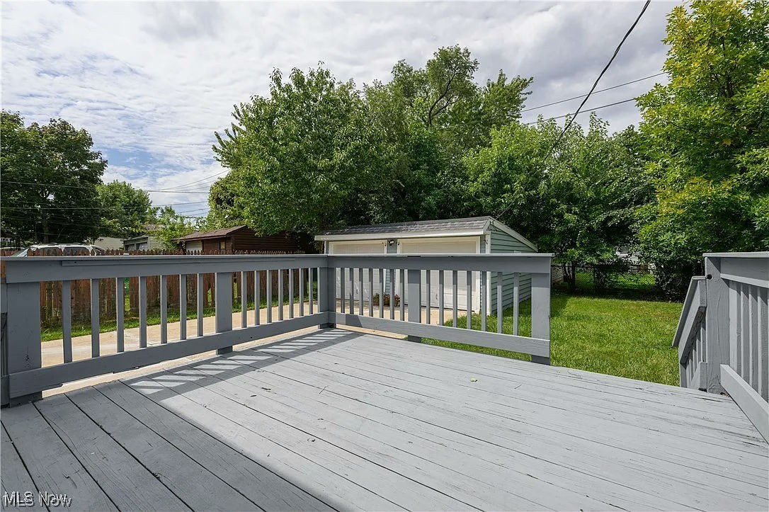 5550 Grasmere Avenue Maple Heights OH 44137