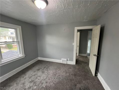 11312 Dove Avenue Cleveland OH 44105