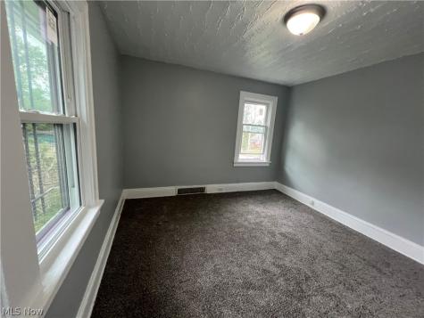 11312 Dove Avenue Cleveland OH 44105