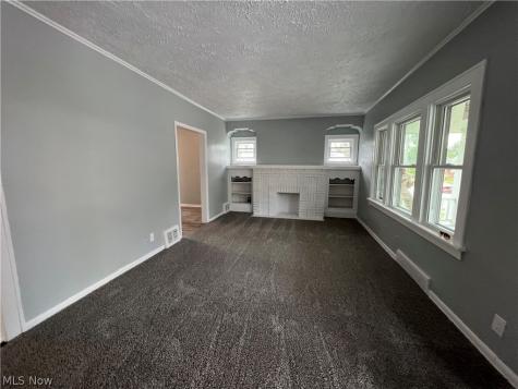 11312 Dove Avenue Cleveland OH 44105