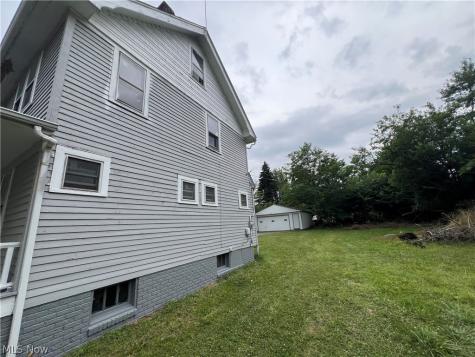 11312 Dove Avenue Cleveland OH 44105